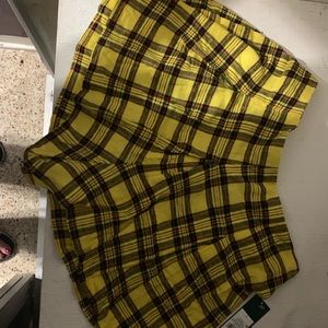 Plaid yellow shorts